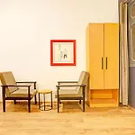 Super Townhouse Vijay Khand Gomti Nagar