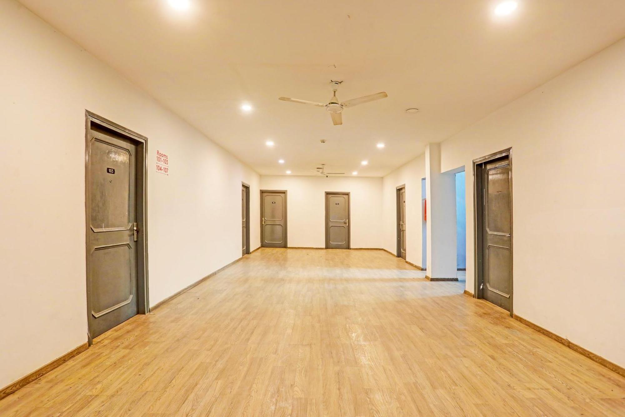 Super Townhouse Vijay Khand Gomti Nagar Hotel Lucknow
