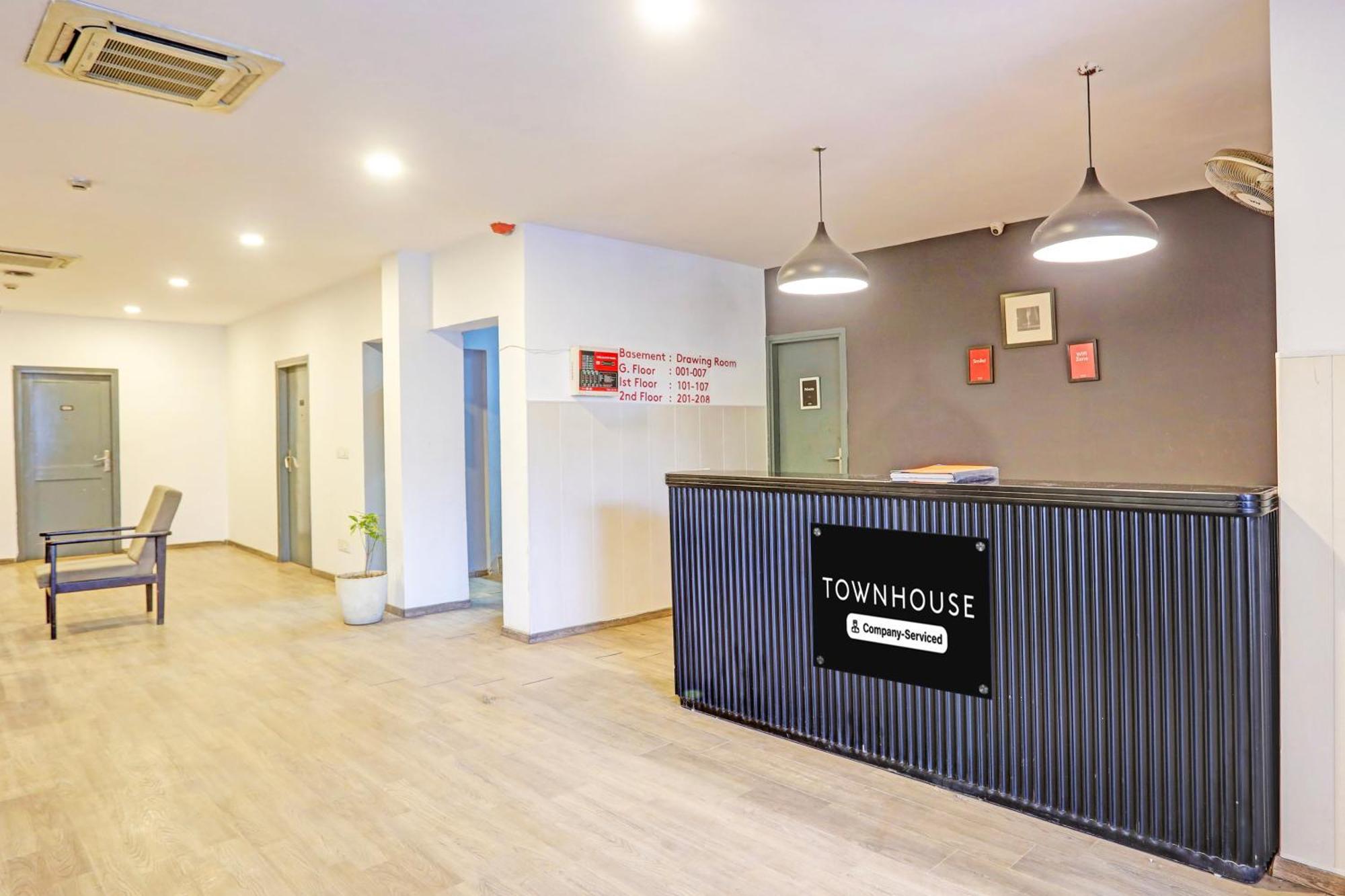 Hotel Super Townhouse Vijay Khand Gomti Nagar 4*